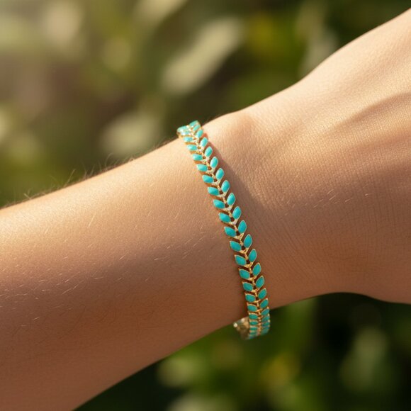 Trendy Bracelet for Girls & Women – Cute, Adjustable & Gift-Ready | MLCRC2034 - Picture 1 of 5